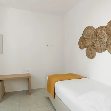 Borgo Tufaia Farm stay *